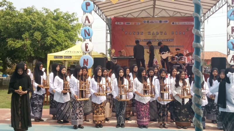 Dalam Rangka Penguatan Profil Pelajar Pancasila, Siswa SMAN 6 Karawang Gelar Panen Karya (foto: istimewa)
