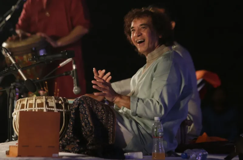 Mickey Hart dari Syukur Unnecessary Mengenang Zakir Hussain