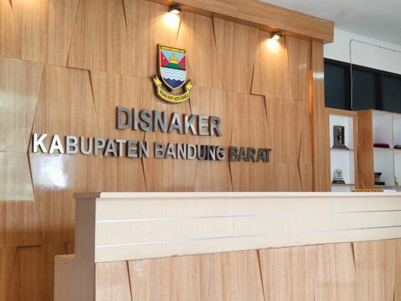 Kantor Dinas Tenaga Kerja dan Transmigrasi (Disnakertrans) KBB, foto: Abdul Kholilulloh