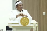 Gubernur Jawa Barat, Dedi Mulyadi saat menghadiri rapat Paripurna di momentum HUT KBB ke-18 (foto: istimewa)