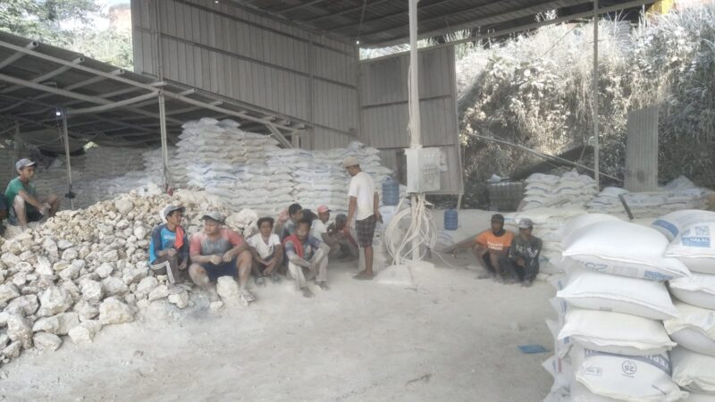 Aktivitas pekerja tambang di Bandung Barat (foto: dok. FSP KEP SPSI KBB)