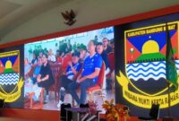 Turnamen gim EA SPORTS FC 25, Bupati Bandung Barat Jeje Ritchie Ismail, sukses menaklukan Ketua PWI KBB, Hendra Hidayat (foto: dok. PWI KBB)