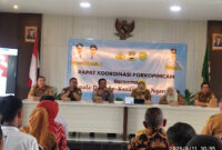 Kecamatan Ngamprah Kabupaten Bandung Barat (KBB) menggelar rapat koordinasi bersama Forkopincam dan seluruh kepala desa diwilayahnya, Senin (11/8/2025), foto: istimewa