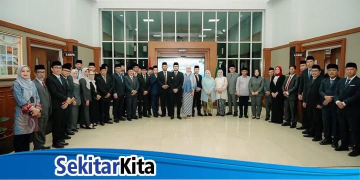 Pemerintah Kabupaten Bandung Barat (Pemkab KBB) resmi melantik 14 Pejabat Pimpinan Tinggi Pratama (JPTP) pada Kamis, 11 September 2025. (Foto: Frokompin KBB)
