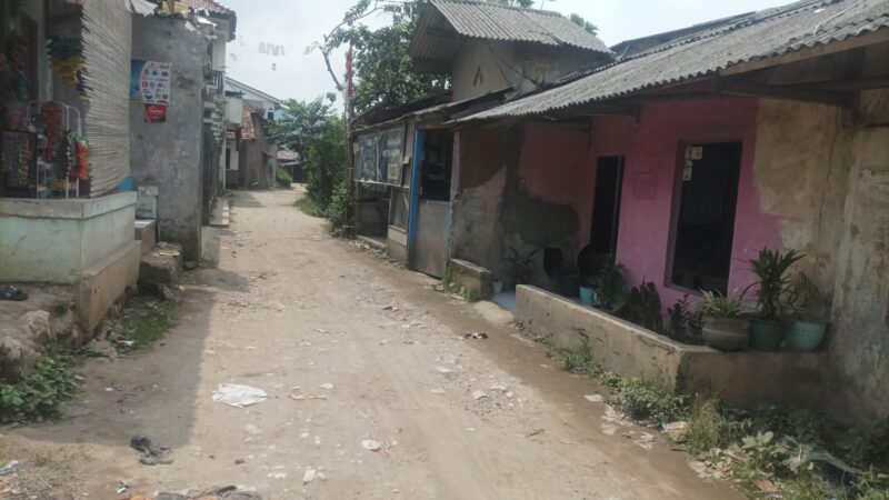Ratusan bangunan rumah huni di kawasan wisata Situ Ciburuy, Kampung Sirnasari, Desa Ciburuy, Kecamatan Padalarang, Kabupaten Bandung Barat (KBB) bakal di bongkar (foto: Abdul Kholilulloh)