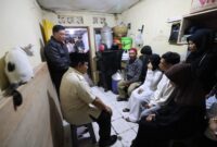 Presiden Republik Indonesia, Prabowo Subianto, melayat ke rumah duka almarhum Affan Kurniawan (foto: Seskab RI)