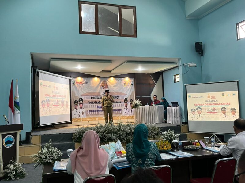 Desa Ciharashas, Kecamatan Cipeundeuy, Kabupaten Bandung Barat (KBB), berhasil meraih penghargaan bergengsi Anugerah Gapura Sri Baduga Desa Kelurahan Tahun 2025 tingkat Kabupaten. (Foto: istimewa)
