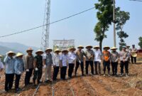Dukung program swasembada pangan nasional, Polres Cimahi melaksanakan kegiatan penanaman jagung serentak kuartal IV Tahun 2025 di Kampung Cimenteng, Desa Kanangasari, Kecamatan Cikalongwetan, Kabupaten Bandung Barat, Rabu (8/10/2025).