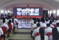 Pemerintah Kabupaten (Pemkab) Bandung Barat resmi mengangkat 5.812 Pegawai Pemerintah dengan Perjanjian Kerja (PPPK) paruh waktu, Jumat 14 November 2024 (foto: Abdul Kholilulloh)