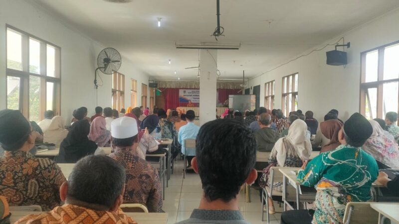 Dinas Pendidikan Kabupaten Bandung Barat (Disdik KBB) menggelar kegiatan pembinaan bagi seluruh kepala sekolah tingkat Sekolah Menengah Pertama (SMP), baik negeri maupun swasta (foto: istimewa)
