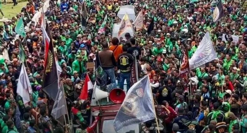 Ilustrasi demonstrasi ojol di Jakarta, 3 September 2025 (foto: Instagram @jktonthespot)