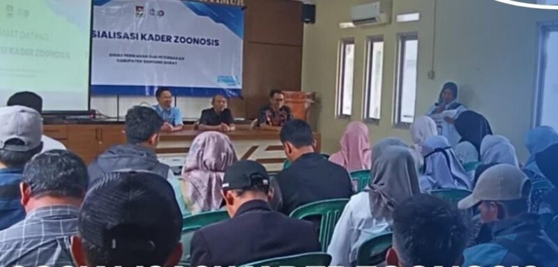 Dispernakan Kabupaten Bandung Barat (KBB) melalui Bidang Kesehatan Hewan kembali melanjutkan rangkaian sosialisasi pembentukan dan penguatan Kader Zoonosis untuk wilayah Kecamatan Padalarang, Batujajar, Cihampelas, dan Cikalongwetan. (Foto: Instagram @dispernakan_kbb)