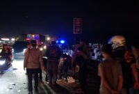 Kecelakaan maut terjadi di perbatasan Cianjur – Kabupaten Bandung Barat (KBB), tepatnya di Jembatan Citarum Sasak Rajamandala, pada Selasa (25/11) malam sekitar pukul 19.30 WIB (foto: istimewa)