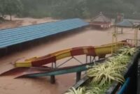 Banjir Bandang Terjang Kawasan Wisata Gunung Putri di Cililin KBB, Empat RW Terdampak (foto: istimewa)