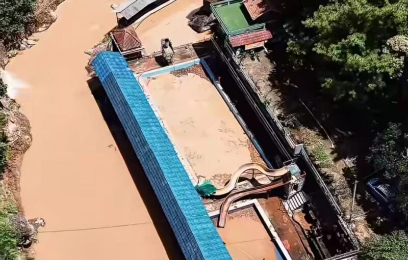 Lokasi banjir bandang dan pergerakan tanah yang menyebabkan longsor di Desa Nangerang, Kecamatan Cililin, Kabupaten Bandung Barat (KBB), Kamis 4 Desember 2025 (foto: Instagram @richieismail)