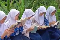 Kegiatan belajar mengajar di SMPN 1 Sindangkerta, Kabupaten Bandung Barat (foto: Instagram @smpn1sindangkerta)