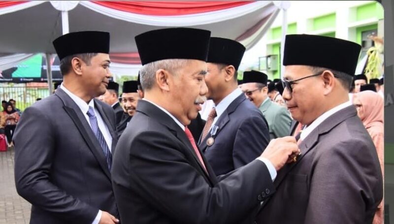 Wakil Bupati Bandung Barat, Asep Ismail, mewakili Bupati Bandung Barat Jeje Richie Ismail, menghadiri Peringatan Hari Amal Bakti (HAB) ke-80 Kementerian Agama tingkat Kabupaten Bandung Barat (KBB) Tahun 2026 (foto: Prokompim KBB)