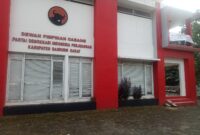 Kantor DPC PDIP KBB (foto: Abdul Kholilulloh)