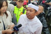 Gubernur Jawa Barat Dedi Mulyadi meninjau langsung lokasi bencana longsor di Desa Pasirlangu, Kecamatan Cisarua, Kabupaten Bandung Barat (KBB), Jawa Barat, Sabtu (24/1/2026). foto: Abdul Kholilulloh