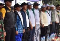 Gerak Jalan Santai dalam rangka Hari Amal Bakti (HAB) Kementerian Agama Kabupaten Bandung Barat ke-80, yang digelar di Lapang Panglejar, Kecamatan Cikalongwetan, Jumat (17/1/2026).