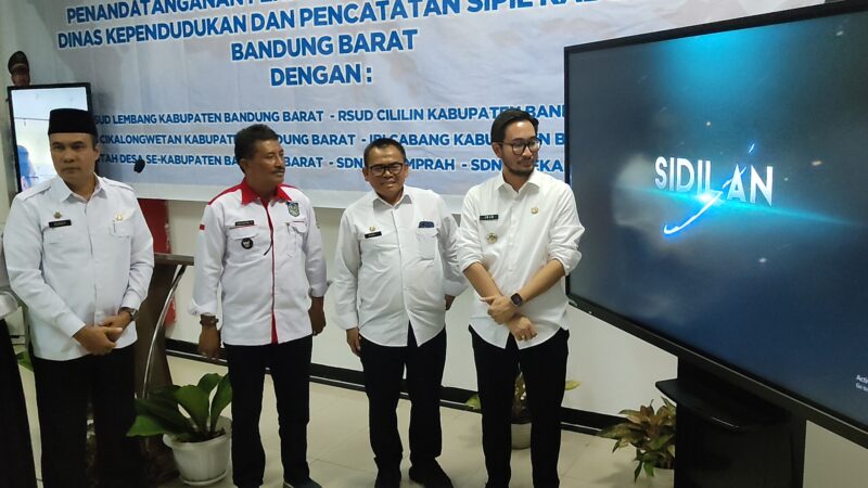 Bupati Bandung Barat, Jeje Ritchie Ismail resmikan SIDILAN (foto: Abdul Kholilulloh)