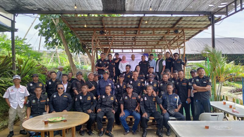 Dinas Perhubungan Kabupaten Bandung Barat (Dishub KBB) bersama Organisasi Angkutan Darat (Organda) menggelar sosialisasi pengembangan transportasi wilayah sebagai bagian dari persiapan penerapan koridor Bus Rapid Transit (BRT) pada 2026. Foto: Abdul Kholilulloh 
