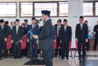 Pemerintah Kabupaten Bandung Barat (Pemkab KBB) menggelar pelantikan dan pengambilan sumpah/janji Pegawai Negeri Sipil (PNS) dalam jabatan fungsional di lingkungan Pemkab Bandung Barat. (Foto: Abdul Kholilulloh)