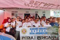 Karang Taruna Gapura (Graha Purna Rahayu) Desa Jayamekar, Kecamatan Padalarang, Kabupaten Bandung Barat (KBB) salurkan bantuan uang tunai Rp10 juta ke bencana longsor Cisarua, foto: istimewa