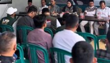 Ketua Dewan Pimpinan Cabang (DPC) Partai Kebangkitan Bangsa (PKB) Kabupaten Bandung Barat (KBB), Asep Dedi memimpin rapat (foto: istimewa)