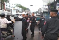 Dewan Pimpinan Daerah (DPD) Partai NasDem Kabupaten Bandung Barat menggelar doa dan pembagian takjil di Sektetariat DPD NasDem KBB, pada Ahad, 1 Maret 2026.