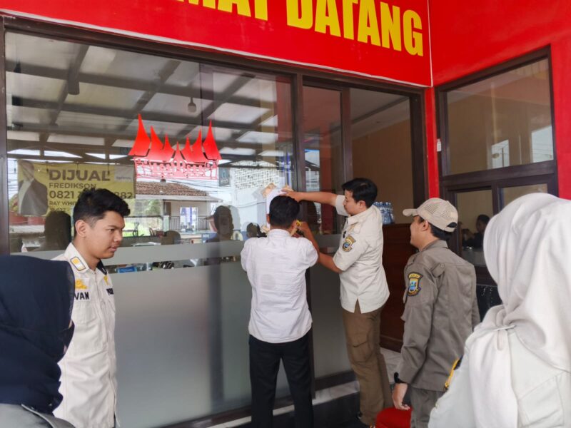 Satpol PP KBB tingkatkan pengawasan Ramadan 2026, usaha kuliner diwilayah Sudimampir, Kecamatan Padalarang KBB jadi sasaran (foto: istimewa)