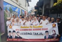 Dewan Pimpinan Cabang (DPC) Partai Gerakan Indonesia Raya (Gerindra) Kabupaten Bandung Barat berbagi takjil di momen Ramadan 2026 (foto: istimewa)