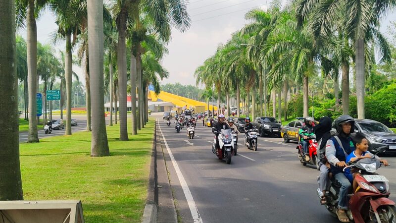 Jalan Raya Kota Baru Parahyangan, Padalarang KBB diprediksi bakal dilintasi ribuan pemudik di hari Raya Idul Fitri 2026 (foto: Abdul Kholilulloh)