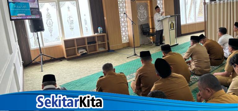 Pada pelaksanaan Senin (23/2/2026), kajian menghadirkan Ketua DPRD Kabupaten Bandung Barat, Muhammad Mahdi, sebagai penceramah dengan mengangkat tema “Maksimalkan Ibadah untuk Meraih Predikat Takwa.” (foto: istimewa)
