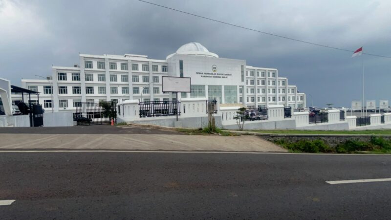 Gedung DPRD Bandung Barat (foto: Abdul Kholilulloh)