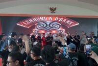 Lendeng N D’Gank Chapter Barat menggelar perayaan anniversary ke-1 yang dirangkaikan dengan kegiatan halalbihalal bertema “Satu Langkah Menuju Seribu Karya.” Kegiatan tersebut berlangsung di Ballroom Kompleks Perkantoran Kabupaten Bandung Barat, Sabtu (4/4/2026).