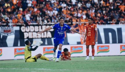 Persib Bungkam Persija Jakarta 2-1 di El Clasico BRI Super League 2026, Kericuhan Warnai Akhir Laga