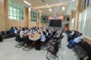 Puluhan pengurus RT dan RW Kabupaten Bandung Barat mendatangi Kantor Pemkab Bandung Barat untuk menuntut pencairan dana insentif yang tertunda selama lima bulan (foto: Abdul Kholilulloh)