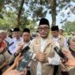 Bupati Bandung Barat, Jeje Ritchie Ismail melepas 89 calon jamaah haji (foto: Abdul Kholilulloh)