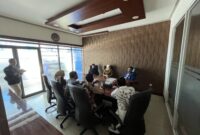 Sekretaris DPD PAN KBB, Asep Muslim, usai menerima kunjungan roadshow Komisi Pemilihan Umum dan Kesbangpol di Sekretariat DPD PAN KBB, Jalan Raya Padalarang, Selasa (19/5/2026). Foto: Abdul Kholilulloh 