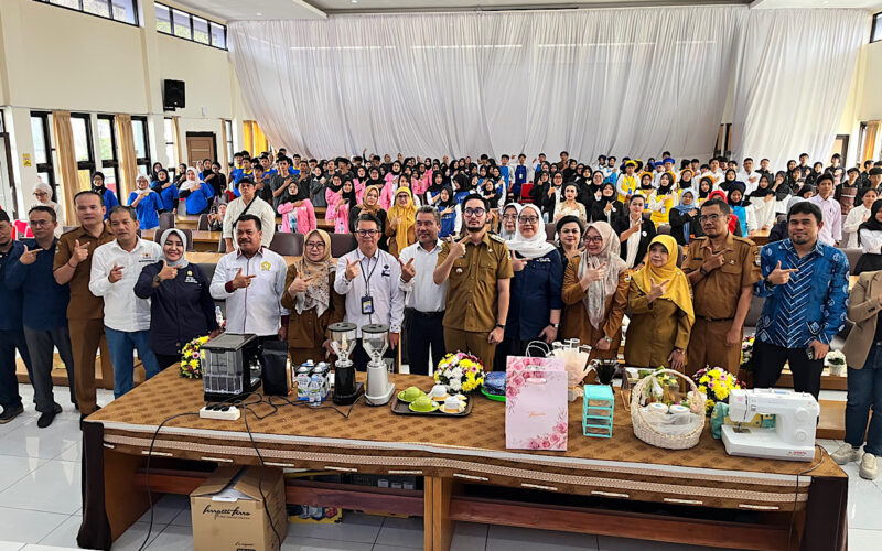 Program Pendidikan Kecakapan Wirausaha (PKW) dan Pendidikan Kecakapan Kerja (PKK) Tahun 2026 yang resmi dibuka di Balai Pelatihan Vokasi dan Produktivitas Lembang, Senin (25/5/2026). Foto: Abdul Kholilulloh
