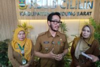 Bupati Bandung Barat, Jeje Ritchie Ismail turun langsung melakukan inspeksi mendadak (sidak) ke RSUD Cililin Selasa (19/5/2026) Didampingi Plt Kepala Dinas Kesehatan Bandung Barat, dr. Lia N Sukandar (foto: istimewa)