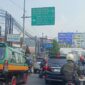 Kemacetan kerap terjadi di pertigaan Cimareme, Kecamatan Ngamprah Kabupaten Bandung Barat (foto: Abdul Kholilulloh)