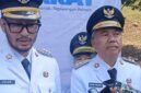 Bupati Bandung Barat, Jeje Ritchie Ismail didampingi Wakil Bupati Bandung Barat Asep Ismail saat ditemui usai upacara peringatan HUT KBB ke-19 Jumat 19 Juni 2026 (foto: Abdul Kholilulloh)