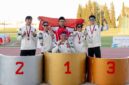 Atlet asal Kabupaten Bandung Barat, Jaenal Aripin, dan para atlet Indonesia didampingi Duta Besar Republik Indonesia untuk Tunisia, Zuhairi Misrawi, usai penyerahan simbolis medali emas pada ajang Grand Prix Para Athletics 2026 yang berlangsung di Tunisia. (Foto: dok. NPCI KBB).
