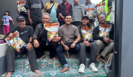 Dukung Swasembada Pangan, Sabilulungan untuk Negeri Bagikan 2,5 Ton Beras kepada Warga Bandung Barat