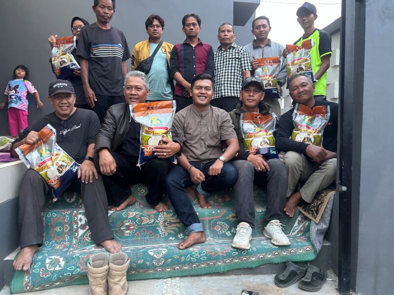Kegiatan Jumat Berbagi (Juber) bertakjuk 'Sabilulungan untuk Negeri (foto: Abdul Kholilulloh)