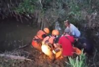 Jenazah Ipan Nurzaman (26), warga Desa Batulayang, Kecamatan Cililin, Kabupaten Bandung Barat (KBB), yang dilaporkan hilang setelah diduga diseret buaya di Kabupaten Banyuasin, Sumatera Selatan, akhirnya ditemukan oleh Tim SAR (foto: istimewa)