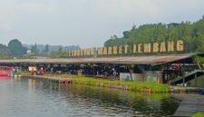 Destinasi wisata Floating Market Lembang di Kabupaten Bandung Barat (KBB) mengalami lonjakan jumlah wisatawan selama masa libur sekolah 2026 (foto: Abdul Kholilulloh)