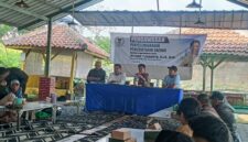 Rapat Pengawasan Penyelenggaraan Pemerintahan Daerah (P3D) tahun anggaran 2026 yang digelar Anggota Komisi III DPRD Kabupaten Bandung Barat Pither Tjuandys bersama pengurus PBVSI KBB (foto: Abdul Kholilulloh)